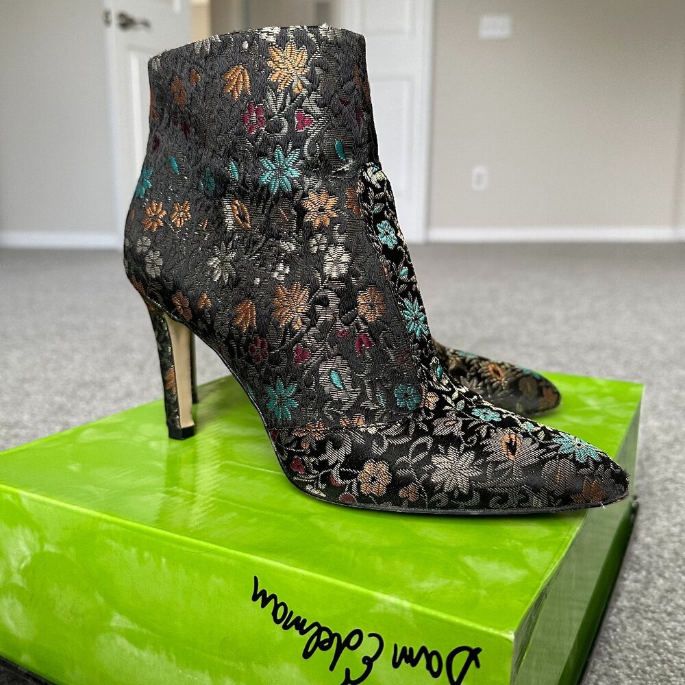 Sam Edelman Olette Black/Gold Brocade Booties - Size 7.5